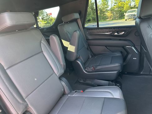 Used 2023 GMC Yukon Denali image 31