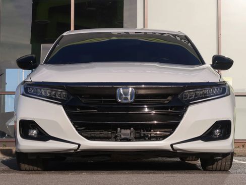 Used 2022 Honda Accord Sport image 3