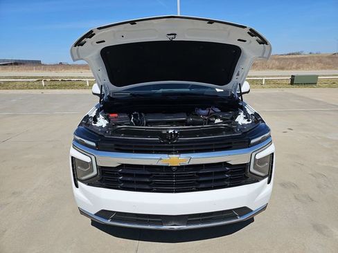 New 2026 Chevrolet Suburban LS w/ Max Trailering Package RWD image 30