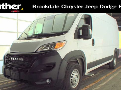 Used 2026 RAM ProMaster 2500 w/ Convenience Group FWD image 1