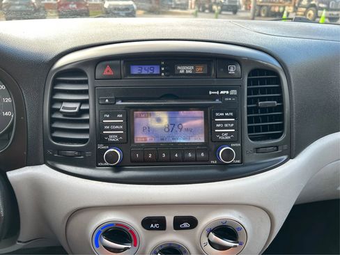 Used 2011 Hyundai Accent GLS w/ Premium Pkg 4 image 24