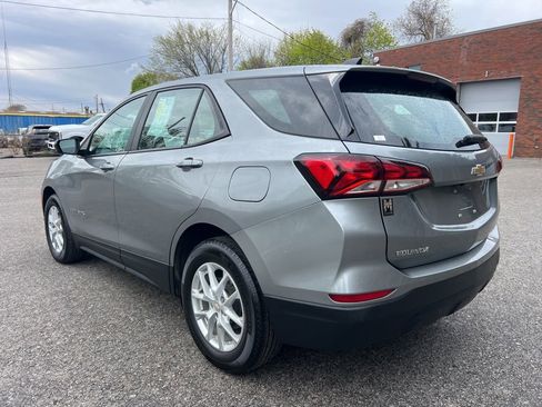 Used 2023 Chevrolet Equinox LS FWD image 3