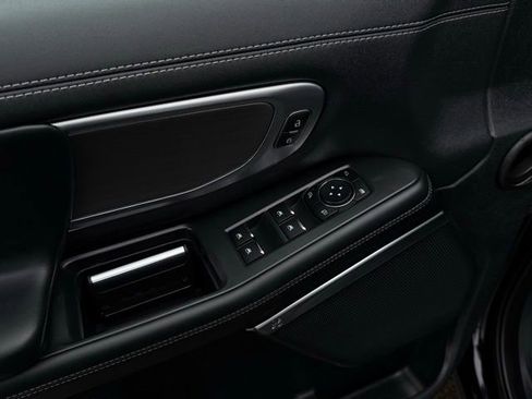 Used 2025 Ford Expedition Max Platinum image 15