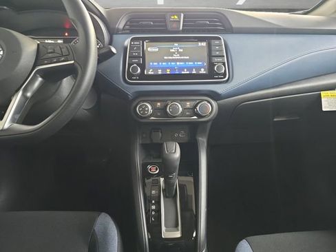 New 2025 Nissan Versa SV image 3