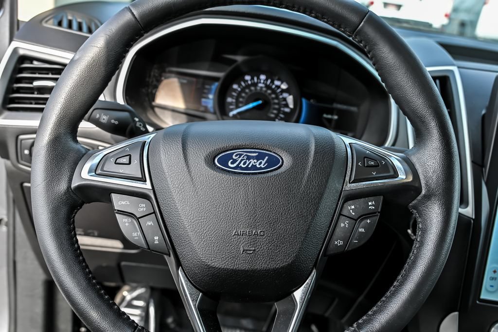 Used 2021 Ford Edge SEL w/ Cargo Accessory Package AWD/4WD image 21