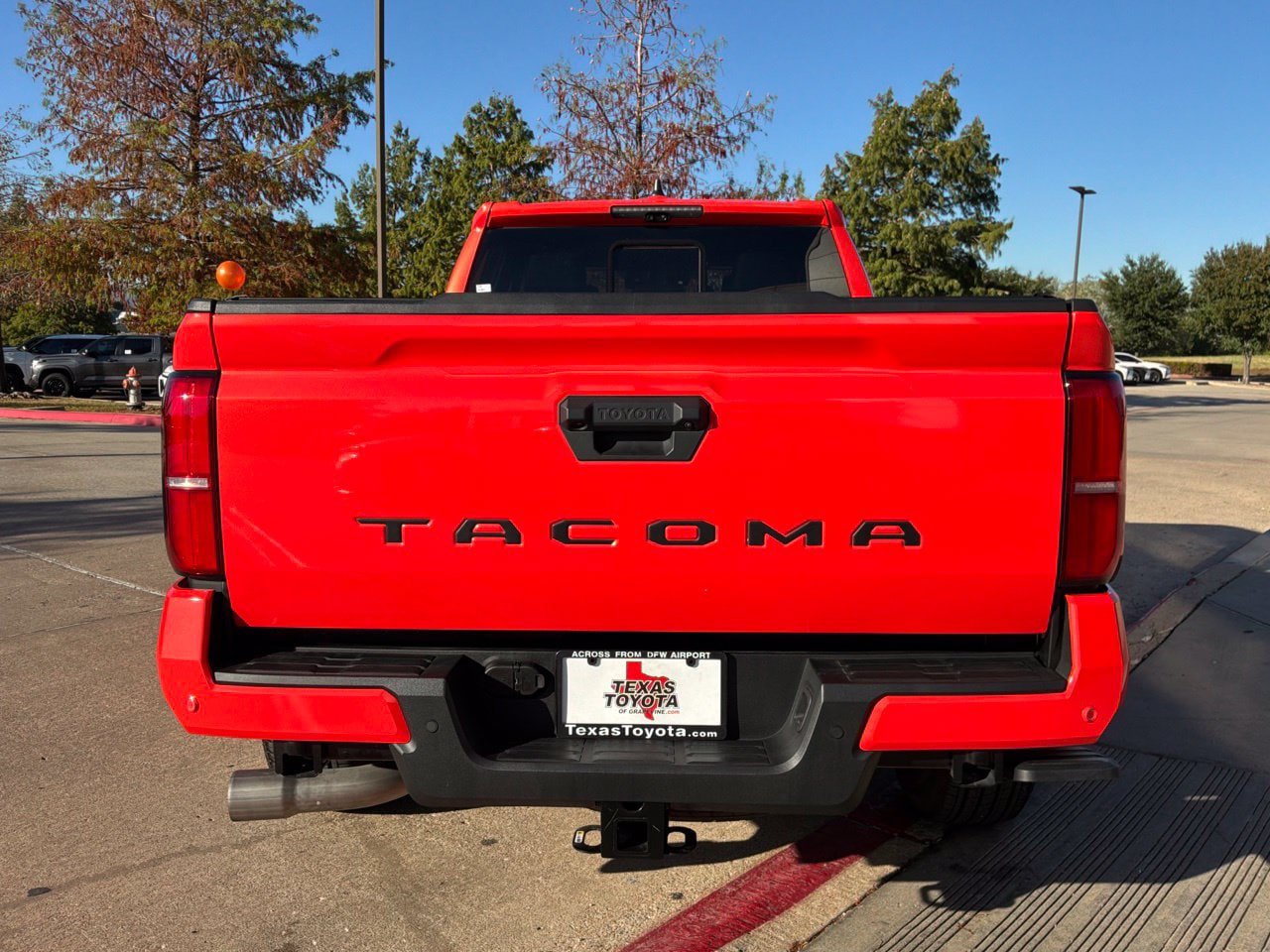 Used 2024 Toyota Tacoma TRD Sport w/ TRD Sport Premium Package RWD image 7