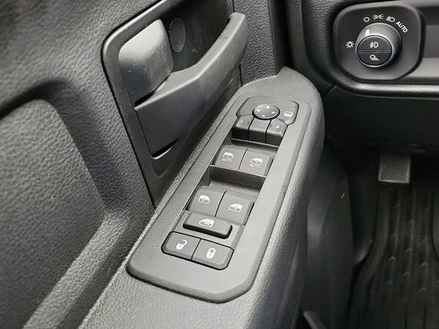 New 2026 RAM 2500 Tradesman AWD/4WD image 14