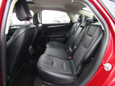 Used 2020 Ford Fusion Energi Titanium image 21