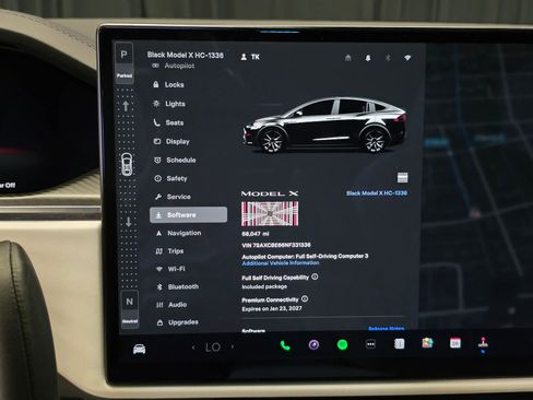 Used 2022 Tesla Model X Plaid image 4