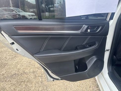 Used 2018 Subaru Legacy 2.5i Limited image 18