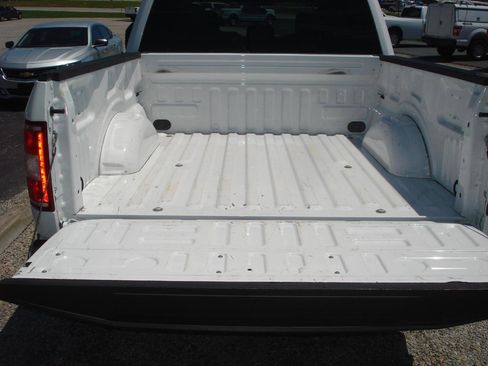 Used 2018 Ford F150 XL w/ Equipment Group 101A Mid AWD/4WD image 13