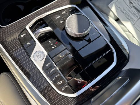 New 2026 BMW X5 xDrive40i w/ M Sport Package image 17