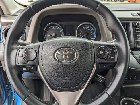Used 2017 Toyota RAV4 Limited image 29