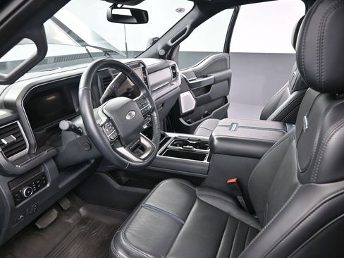 Used 2025 Ford F250 Platinum image 24