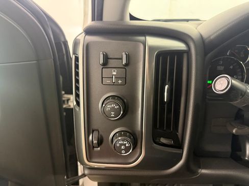 Used 2016 Chevrolet Silverado 1500 LTZ Z71 w/ LTZ Plus Package AWD/4WD image 6