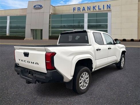 Used 2024 Toyota Tacoma SR image 7