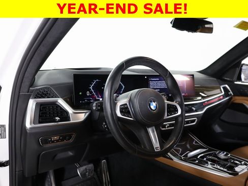 Used 2023 BMW X7 xDrive40i w/ Executive Package image 25