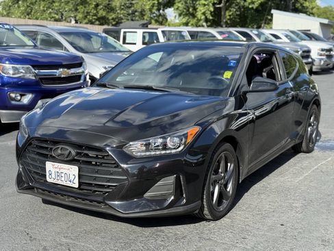 Used 2019 Hyundai Veloster 2.0 FWD image 3
