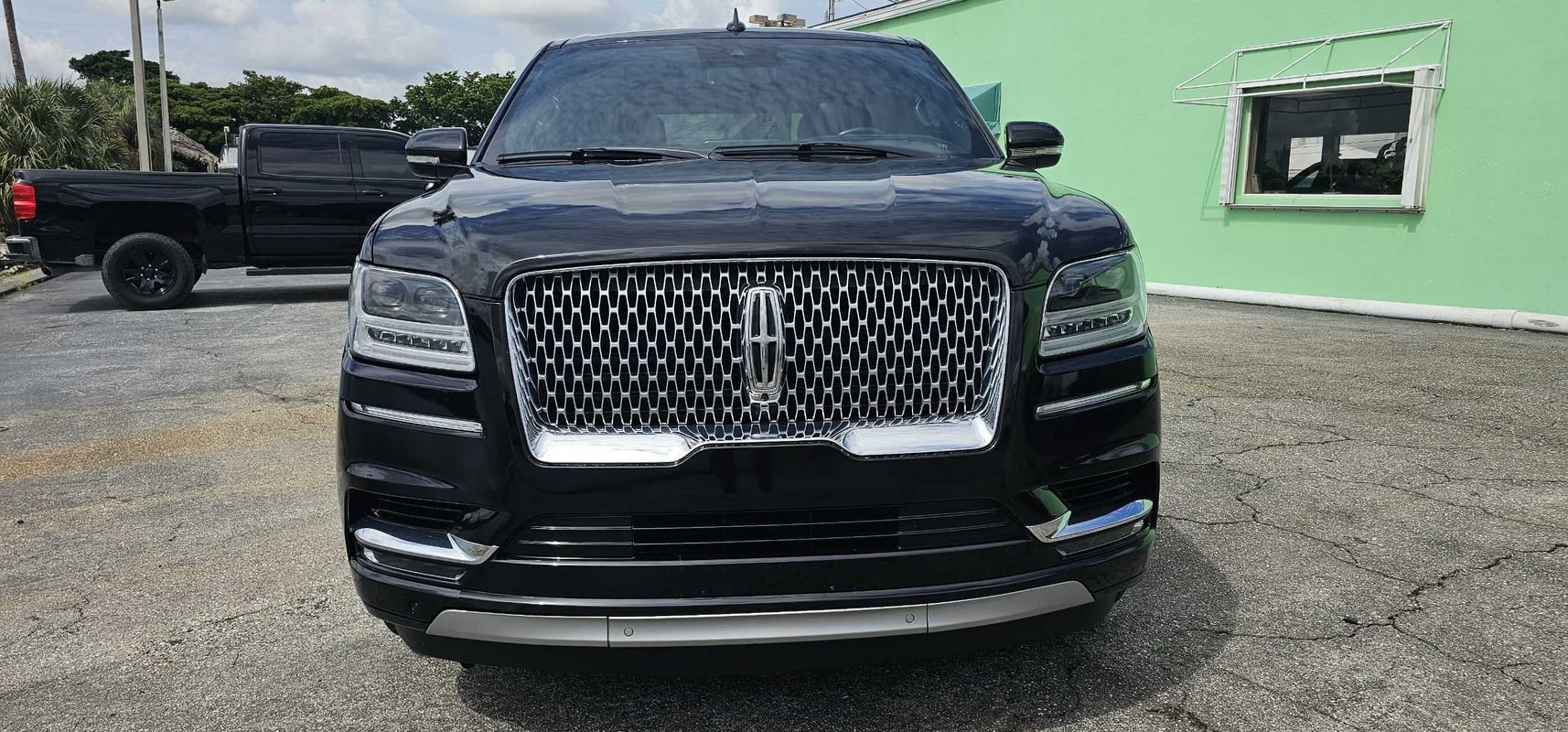 Used 2019 Lincoln Navigator Reserve AWD/4WD image 8