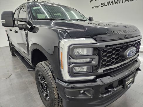 Used 2024 Ford F250 XL w/ STX Appearance Package image 2
