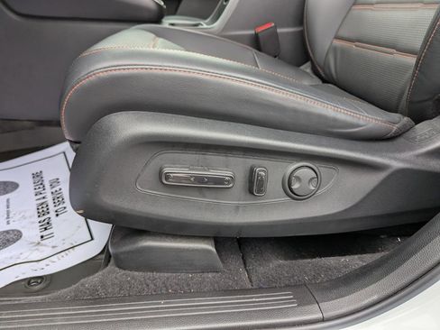 Certified 2023 Honda CR-V Sport Touring image 11