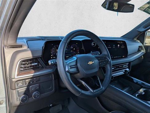 Used 2025 Chevrolet Tahoe Premier image 12