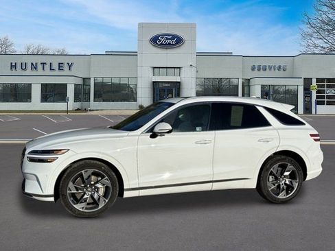 Used 2024 Genesis Electrified GV70 Advanced image 7