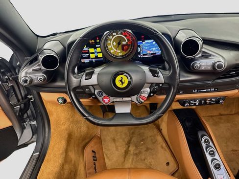 Used 2021 Ferrari F8 Tributo RWD image 23