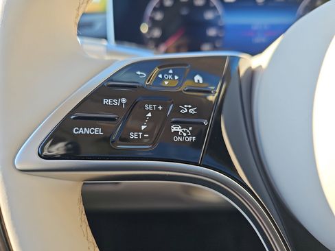 Certified 2023 Mercedes-Benz S 500 4MATIC image 19