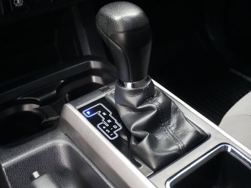 Used 2019 Toyota Tacoma SR5 image 21