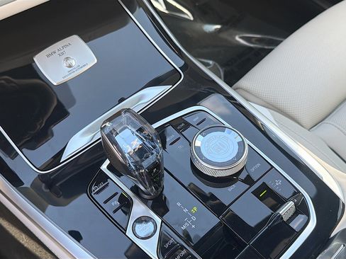 New 2026 BMW ALPINA XB7 AWD/4WD image 29
