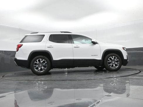 Used 2023 GMC Acadia SLT image 34