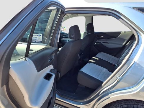 Used 2023 Chevrolet Equinox LT FWD image 34