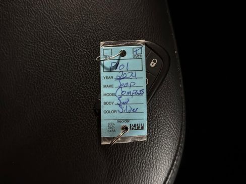 Used 2024 Jeep Compass Limited image 25