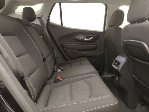Used 2022 GMC Terrain SLE w/ Driver Convenience Package FWD image 19