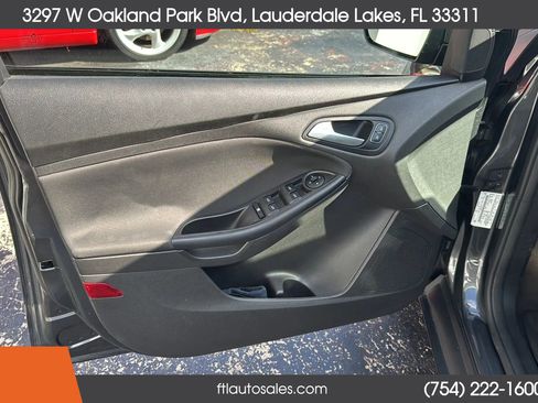 Used 2018 Ford Focus SE image 20