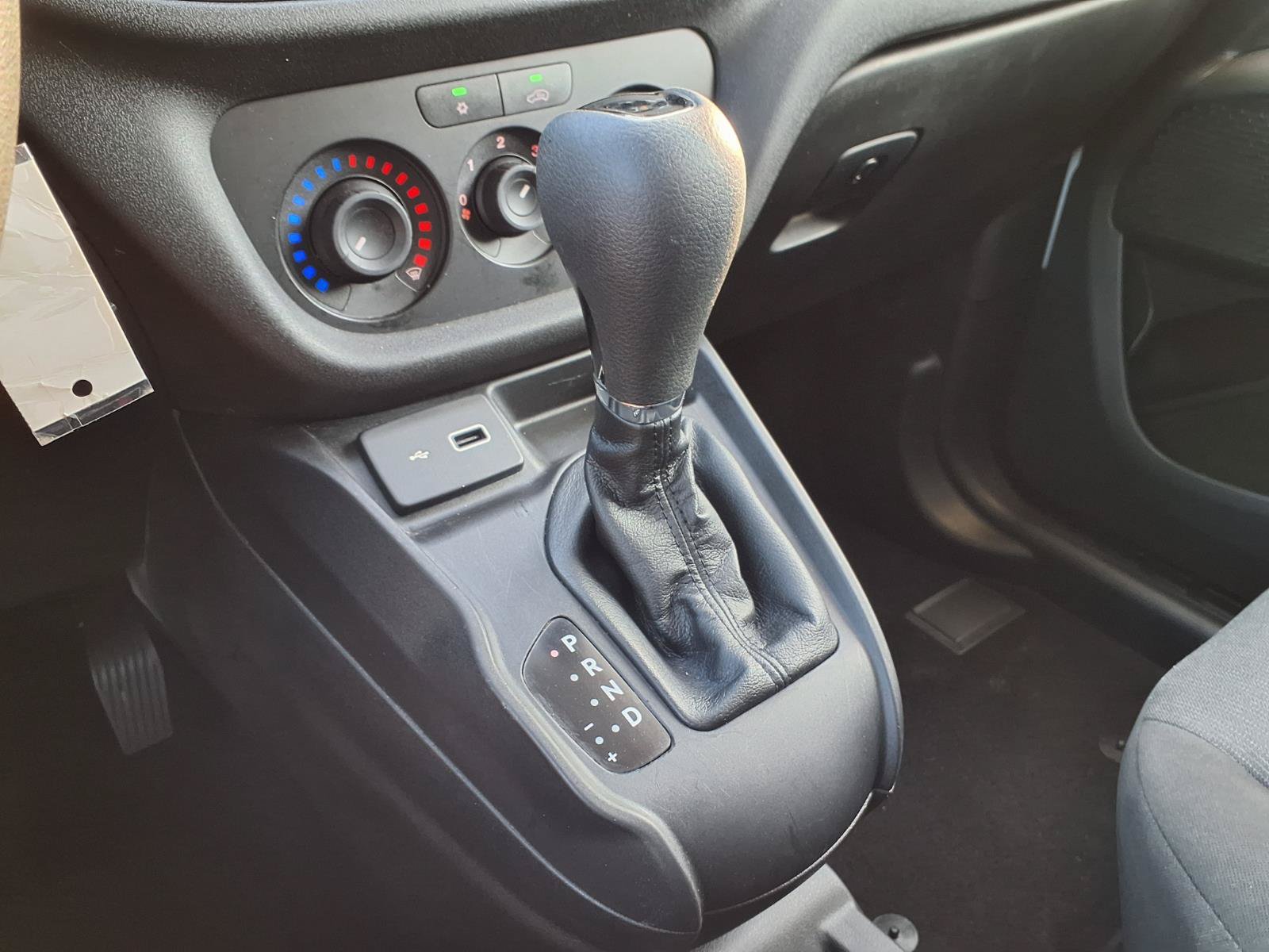 Used 2022 RAM ProMaster City Tradesman FWD image 11