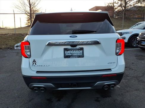 Certified 2022 Ford Explorer Platinum w/ Equipment Group 601A image 5
