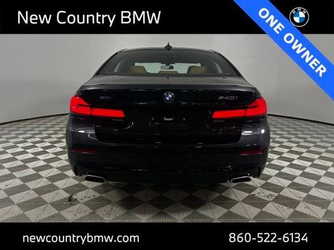 Used 2023 BMW 540i xDrive w/ Premium Package image 6