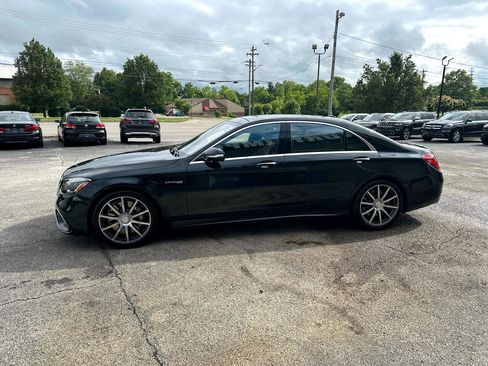 Used 2018 Mercedes-Benz S 63 AMG AMG S 63 4MATIC Sedan w/ Driver Assistance Package image 7