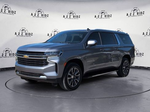 Used 2021 Chevrolet Suburban LT w/ Rear Media and Nav Package image 3