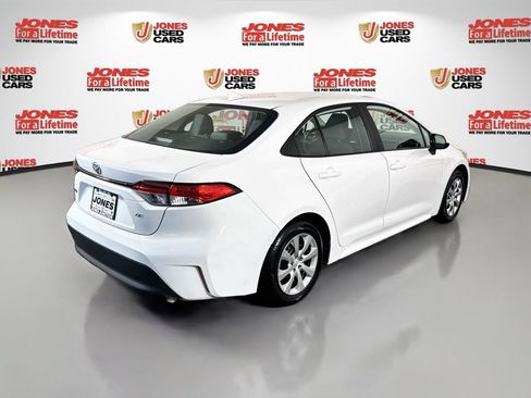 Certified 2026 Toyota Corolla LE FWD image 15