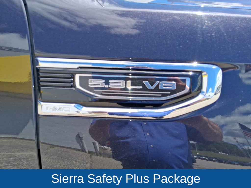 Used 2022 GMC Sierra 1500 SLT w/ SLT Premium Plus Package AWD/4WD image 11