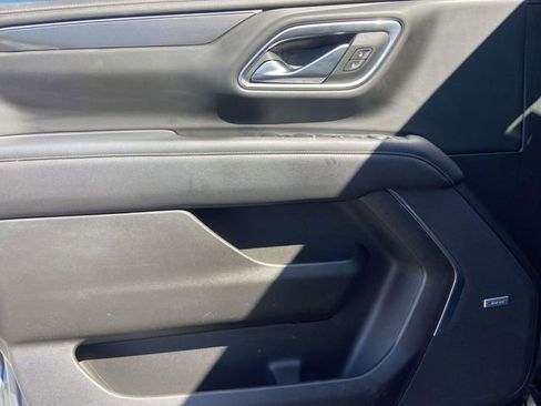 Used 2021 GMC Yukon AT4 w/ LPO, Illumination Package image 14