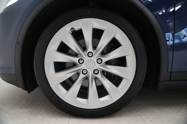 Used 2018 Tesla Model X 75D AWD/4WD image 10