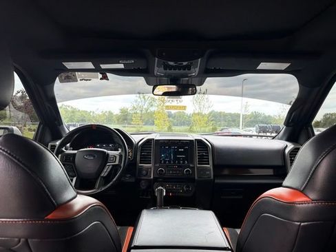 Used 2017 Ford F150 Raptor w/ Equipment Group 802A Luxury AWD/4WD image 18