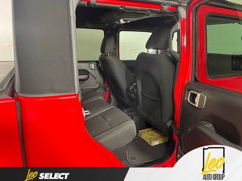 Used 2020 Jeep Gladiator Sport w/ Quick Order Package 24S AWD/4WD image 12