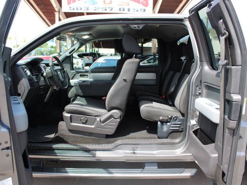 Used 2011 Ford F150 XLT w/ XLT Custom Pkg RWD image 12