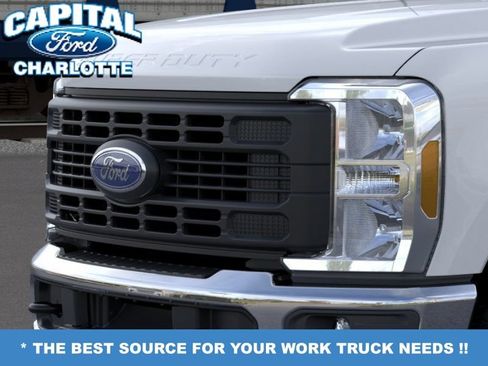 New 2026 Ford F250 XL w/ XL Chrome Package AWD/4WD image 17