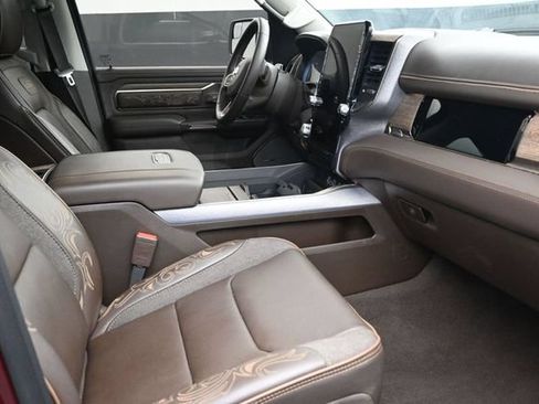 Used 2025 RAM 1500 Limited AWD/4WD image 11